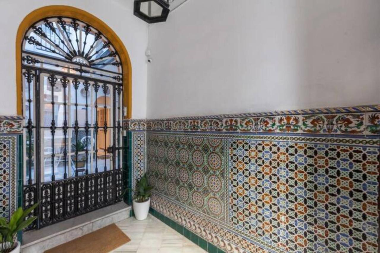 Home In Seville V33-B 外观 照片